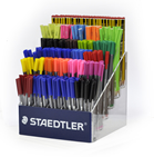 Дисплей STAEDTLER, пишущие принадлежности, 385 шт.: чернографитовые карандаши Noris, Wopex neon, ручки: 334, 432